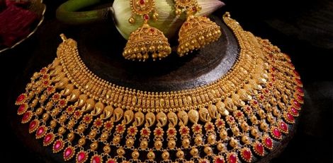 Chennai Gold Rate Today: 22K Gold Falls ₹150, Silver Price Drops on May 28, 2026