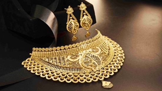 Chennai Gold Price Today: 22K Gold Slips ₹70, Silver Remains Steady