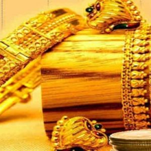 Gold and Silver Prices Fluctuate in Tamil Nadu; Rates Decline in Chennai Today